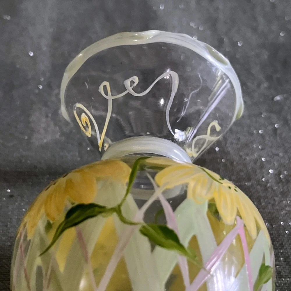 Tracy Porter Vintage Hand-Painted Glass Bud Vase~EUC